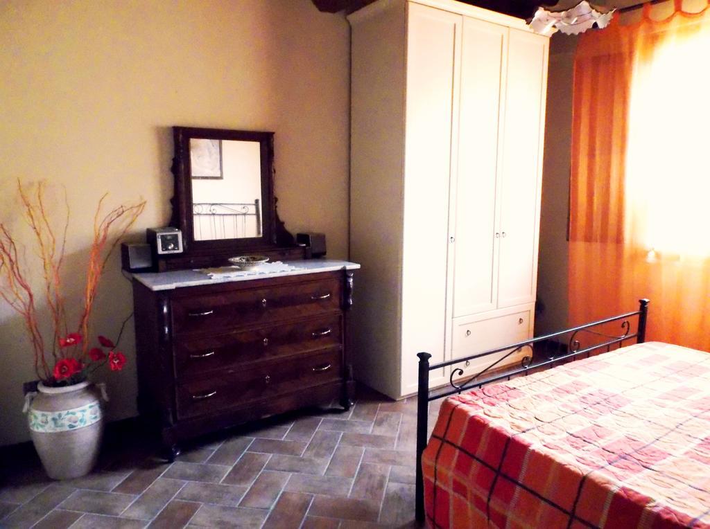 Apartments Borgo Toscano Gambassi Terme Oda fotoğraf